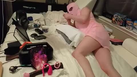 mac1119 online show from December 20, 9:05 am