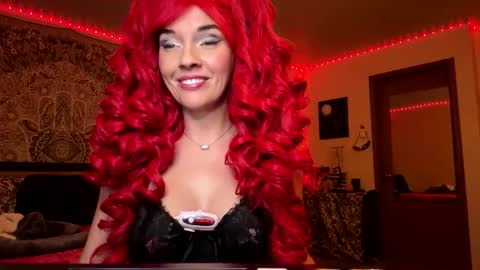 maciimayy online show from November 10, 2:03 am