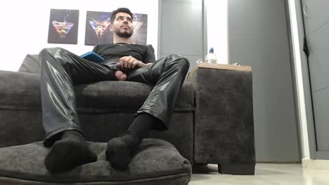 instagram mackdanielsx online show from April 3, 8:05 pm