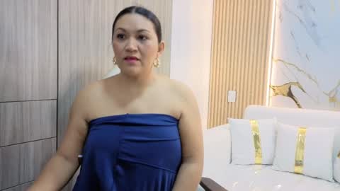 Madam Hott  online show from September 25, 3:35 am