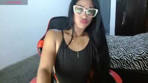 EMILY online show from April 18, 9:11 am