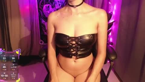 Madame La online show from April 3, 3:24 am