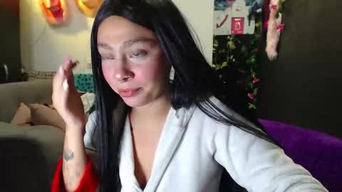 maddiie and clyde online show from February 7, 11:52 pm