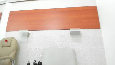 maddy cartter online show from December 1, 11:30 am