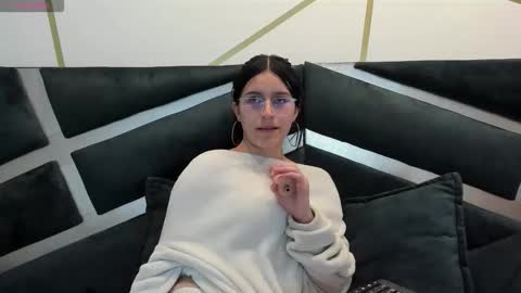 Snapshot of maddy_jacksonw chatting on October 23, 2:24 am Maddy online show from October 23, 2:24 am
