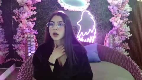 maddy_kind online show from July 5, 8:49 pm