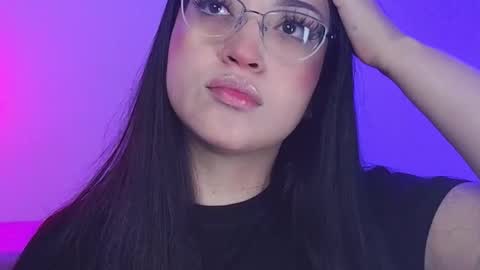 Snapshot of maddyghost chatting on September 29, 6:18 pm Please followme and rate me your thumbs up online show from September 29, 6:18 pm