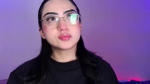 Snapshot of maddyghost chatting on September 20, 1:08 am Please followme and rate me your thumbs up online show from September 20, 1:08 am