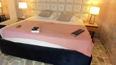 Maddy online show from December 4, 11:43 am