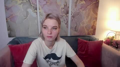 madelaines online show from January 11, 10:54 am