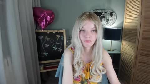 madelaines online show from November 16, 10:06 am