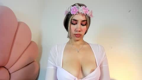 Madelin Clerk online show from March 10, 6:56 pm