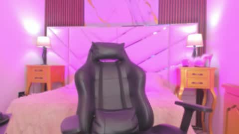 Madeline  online show from February 8, 3:32 am