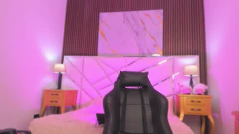 Madeline  online show from February 1, 3:14 am