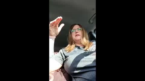 madelinebeau online show from March 12, 8:23 pm