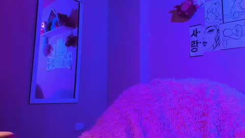 Madeline  online show from March 1, 10:24 am