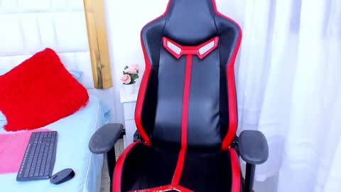 Madeline online show from January 18, 4:59 am