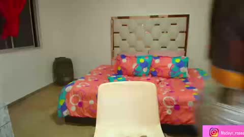 madelyn roses online show from September 10, 3:51 am