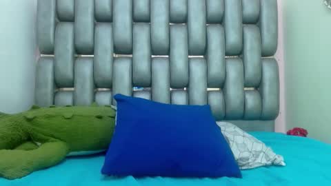 M A D I S O N online show from October 27, 4:34 am