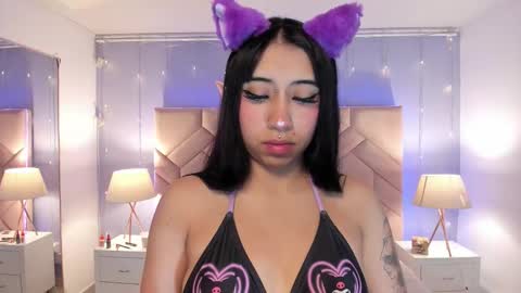 Snapshot of madison_darkk chatting on September 18, 11:58 am MADISON online show from September 18, 11:58 am