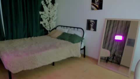 Medison online show from December 5, 2:55 am