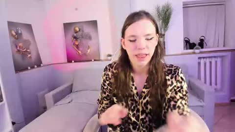 Medison online show from December 14, 1:45 am