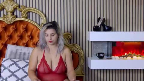Snapshot of madisonrusso chatting on October 20, 6:40 am madisonrusso online show from October 20, 6:40 am