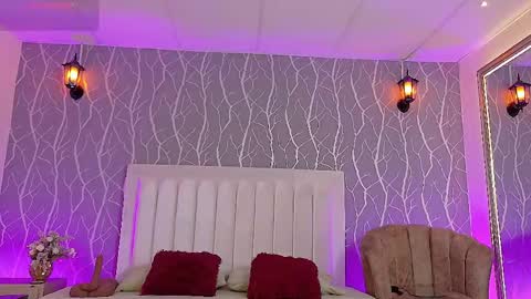    online show from November 18, 12:41 pm