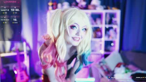 Alice online show from January 17, 8:06 pm