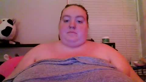 maeluxe online show from July 14, 4:06 am