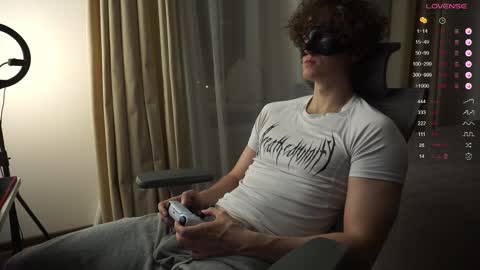 Mike XMaestro 3369 online show from November 17, 9:28 pm