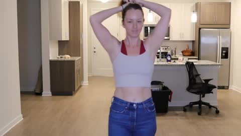 Mae online show from February 26, 11:52 pm