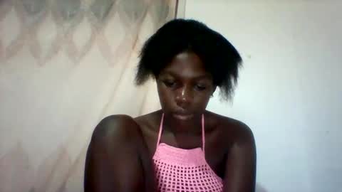 maevre_ online show from February 11, 10:19 am