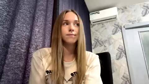 Sara online show from February 25, 6:28 am