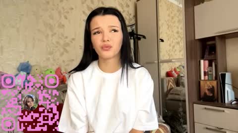 Emilia  online show from March 26, 8:19 am