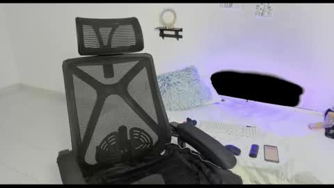 magentastudio2025 online show from January 31, 7:55 pm