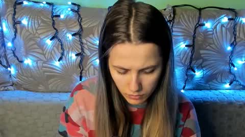 Maggie online show from February 2, 3:04 am