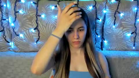 Maggie online show from July 19, 2:25 am