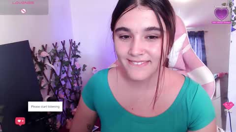 Luna  online show from February 6, 7:05 pm