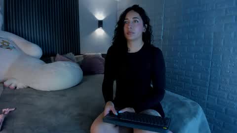 magic_ivone online show from April 13, 11:47 am