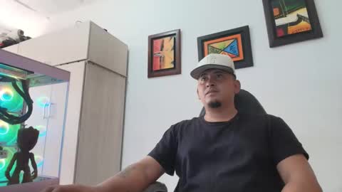 magic_milk23 online show from January 13, 7:10 pm