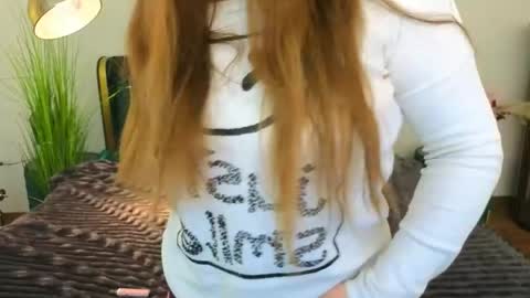 Emily online show from April 15, 6:39 am