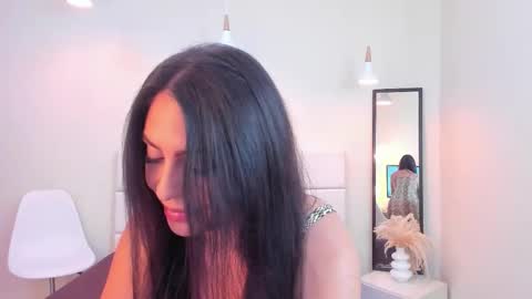 Venus online show from November 28, 11:56 pm