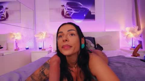 Snapshot of magyc_bri chatting on October 10, 4:40 am magyc_bri online show from October 10, 4:40 am