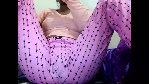 mahi_arora62 online show from February 16, 5:16 am