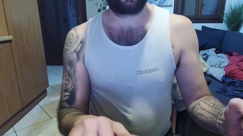 maialinofriuli online show from April 28, 12:08 am