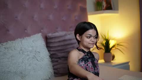  Maia  online show from October 10, 11:31 pm