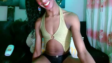 Bella Maidi online show from February 12, 10:24 am