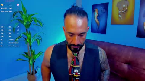 maik_corzo online show from November 10, 6:43 pm