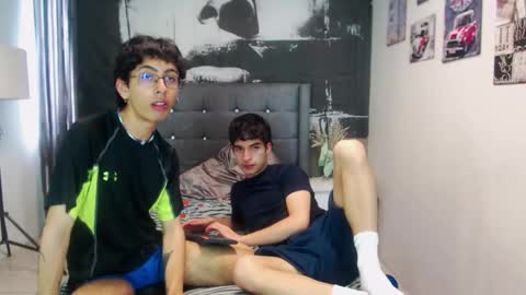 MAIK AND DAVE online show from December 1, 7:45 pm